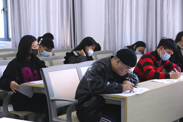 fe1a7ab3d29048be8e66c49da5cc8295.jpg