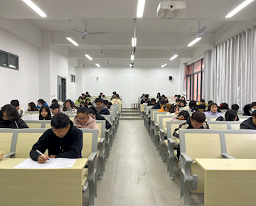 2021-2022学年第一学期期末考试顺利进行