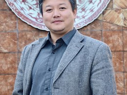 朱辉球（陶瓷艺术学院院长）